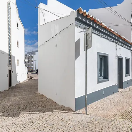 Casa Laurence-cozy 1 Bed House W Outside Terrace *
